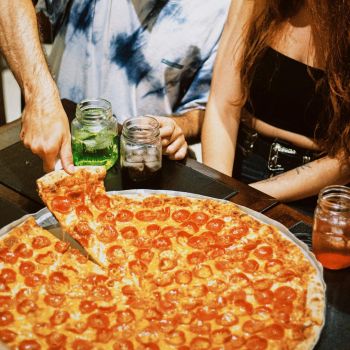 Foto Mega Pizza Forneria