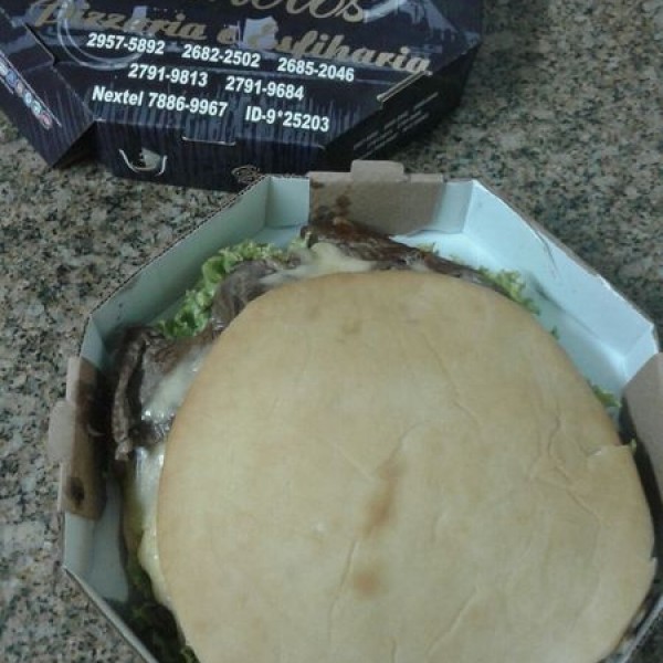 Foto 3 Garotos Pizzaria e Esfiharia