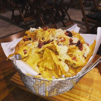 Foto Clandestino Burger & Bar