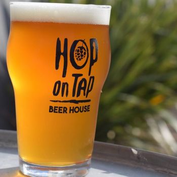 Foto Hop on Tap Beer House