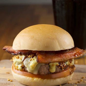 Foto Johnnie Special Burger