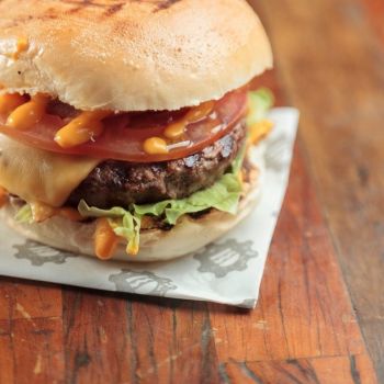 Foto Na Garagem Hamburgueria