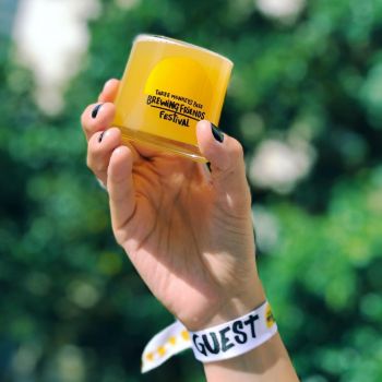 Foto Three Monkeys Beer